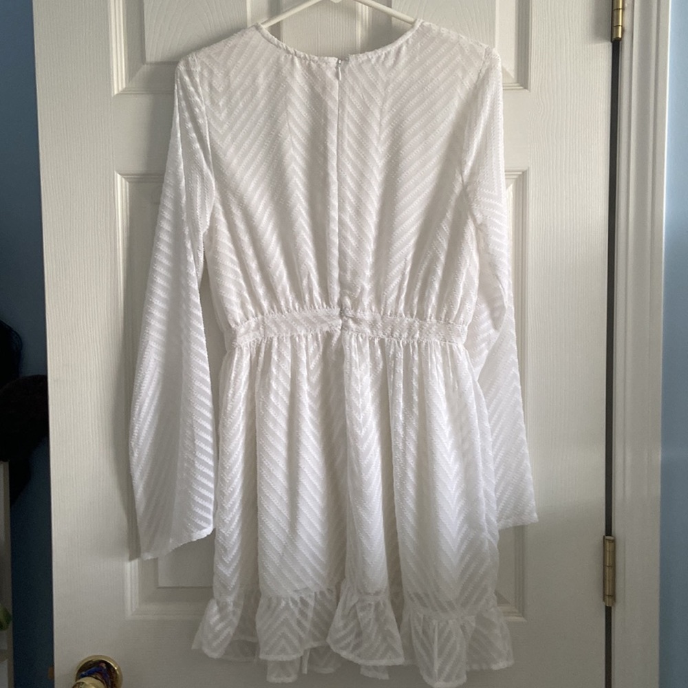 White Altar’d State dress - Picture 2 of 3
